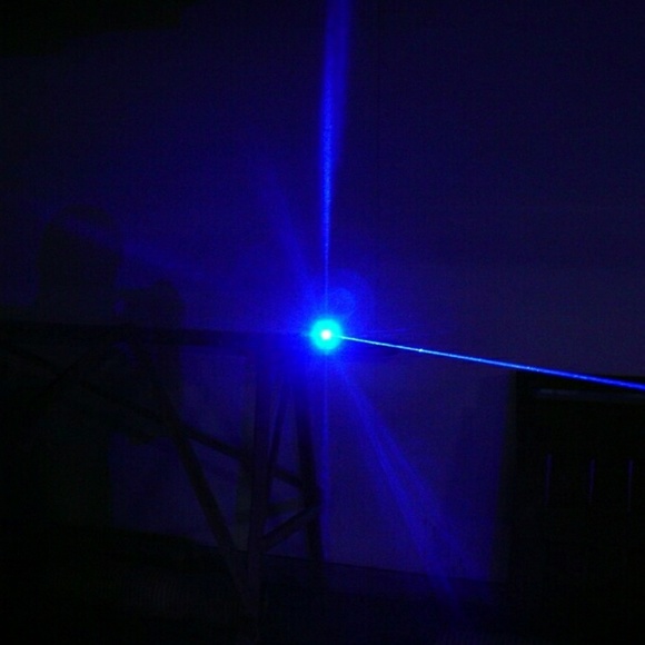 5 to 10 mile Laser pointer New - Picture 3 of 3